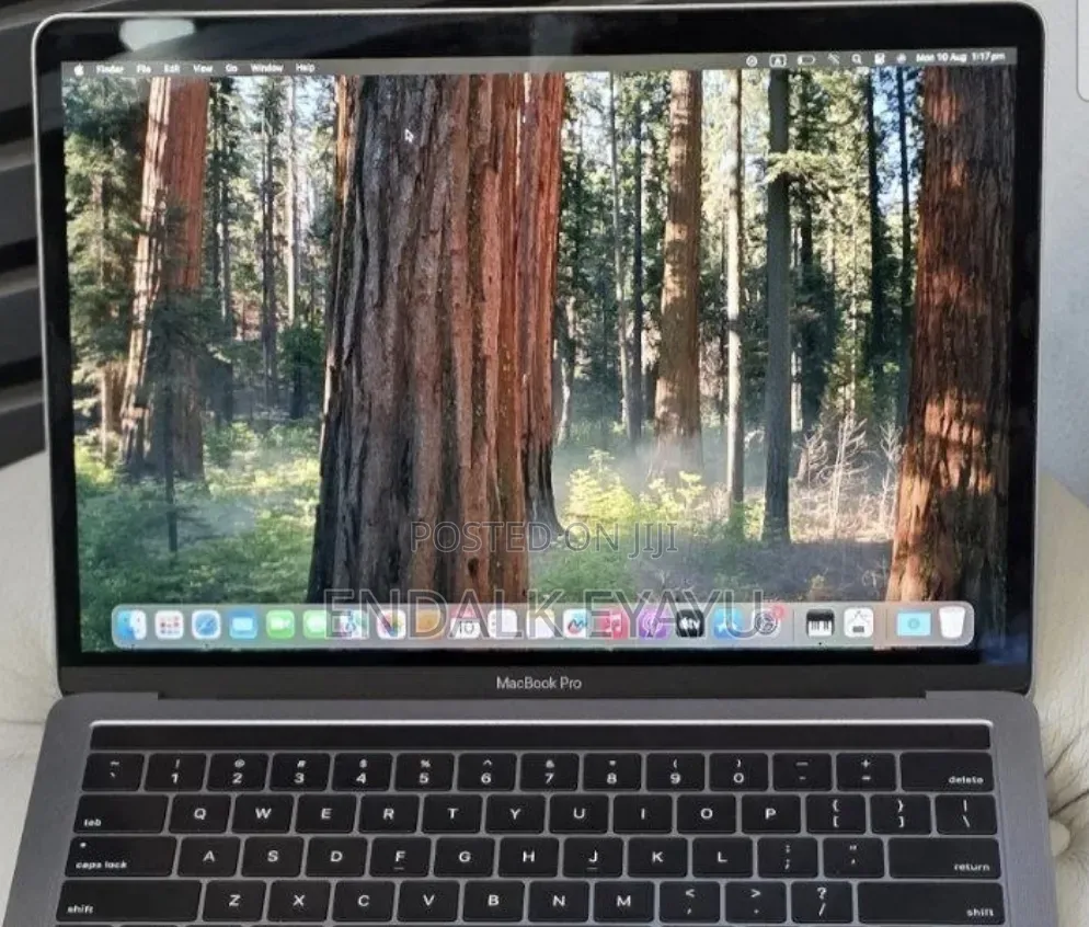 New Laptop Apple MacBook Pro 2019 16GB Intel Core i7 SSD 512GB