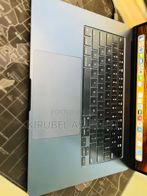 New Laptop Apple MacBook Air 2024 M3 8GB Apple M3 SSD 256GB