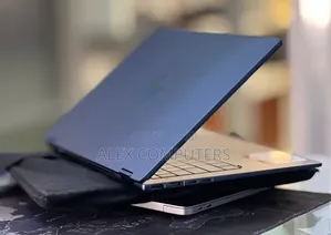 New Laptop HP OmniBook 5 14" 16GB Intel Core Ultra 5 SSD 512GB