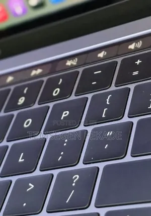 New Laptop Apple MacBook Pro 2019 16GB Intel Core i5 SSD 512GB