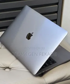 New Laptop Apple MacBook Pro 2019 16GB Intel Core i5 SSD 512GB