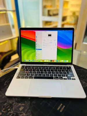New Laptop Apple MacBook Pro 2020 M1 16GB Apple M1 Pro SSD 256GB
