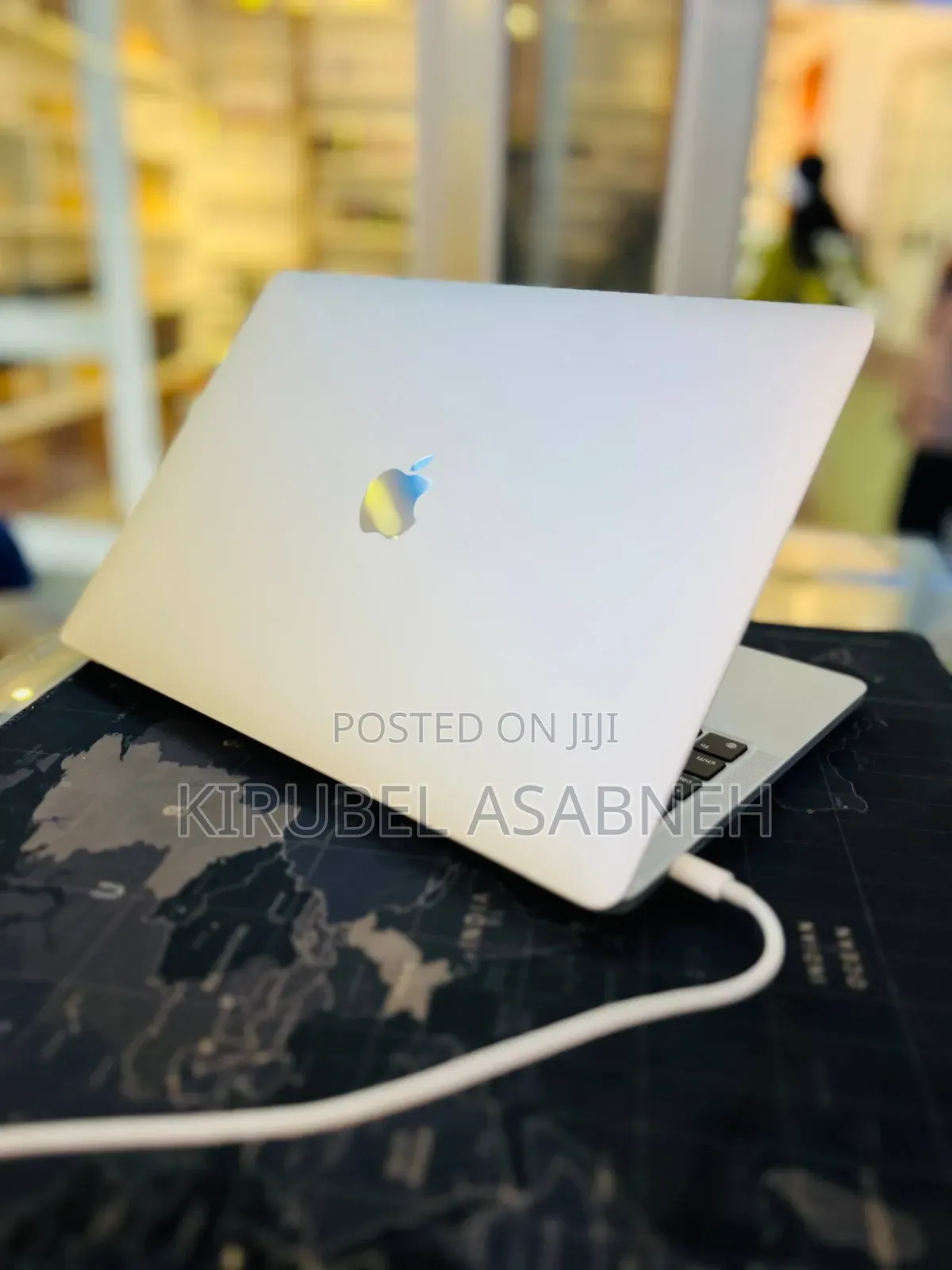 New Laptop Apple MacBook Pro 2020 M1 16GB Apple M1 Pro SSD 256GB