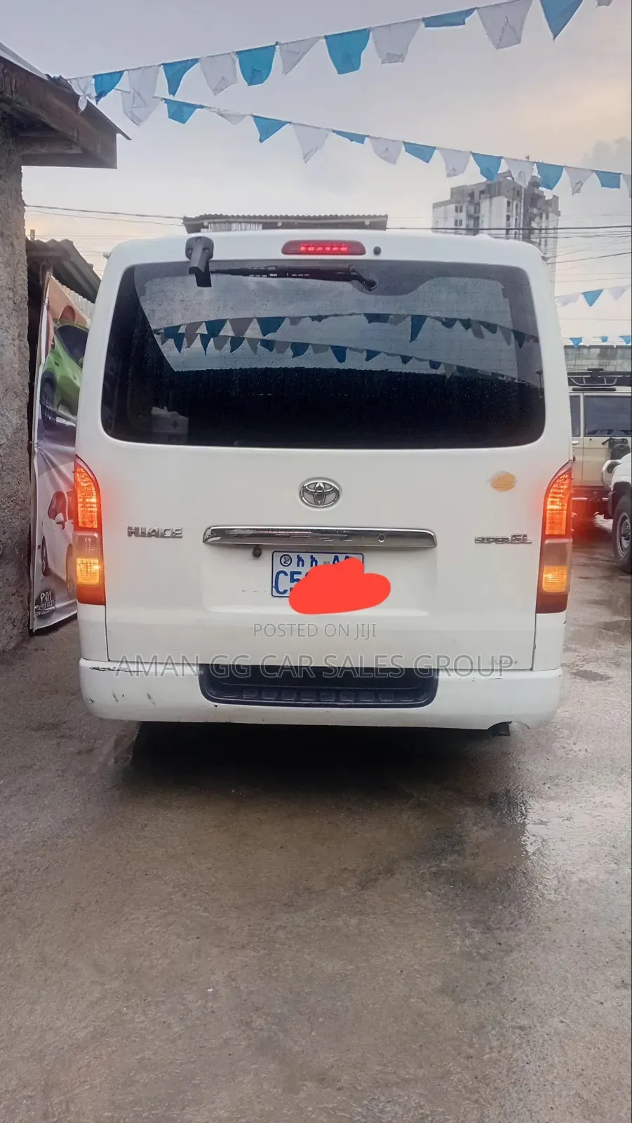 Toyota HiAce 2007 White