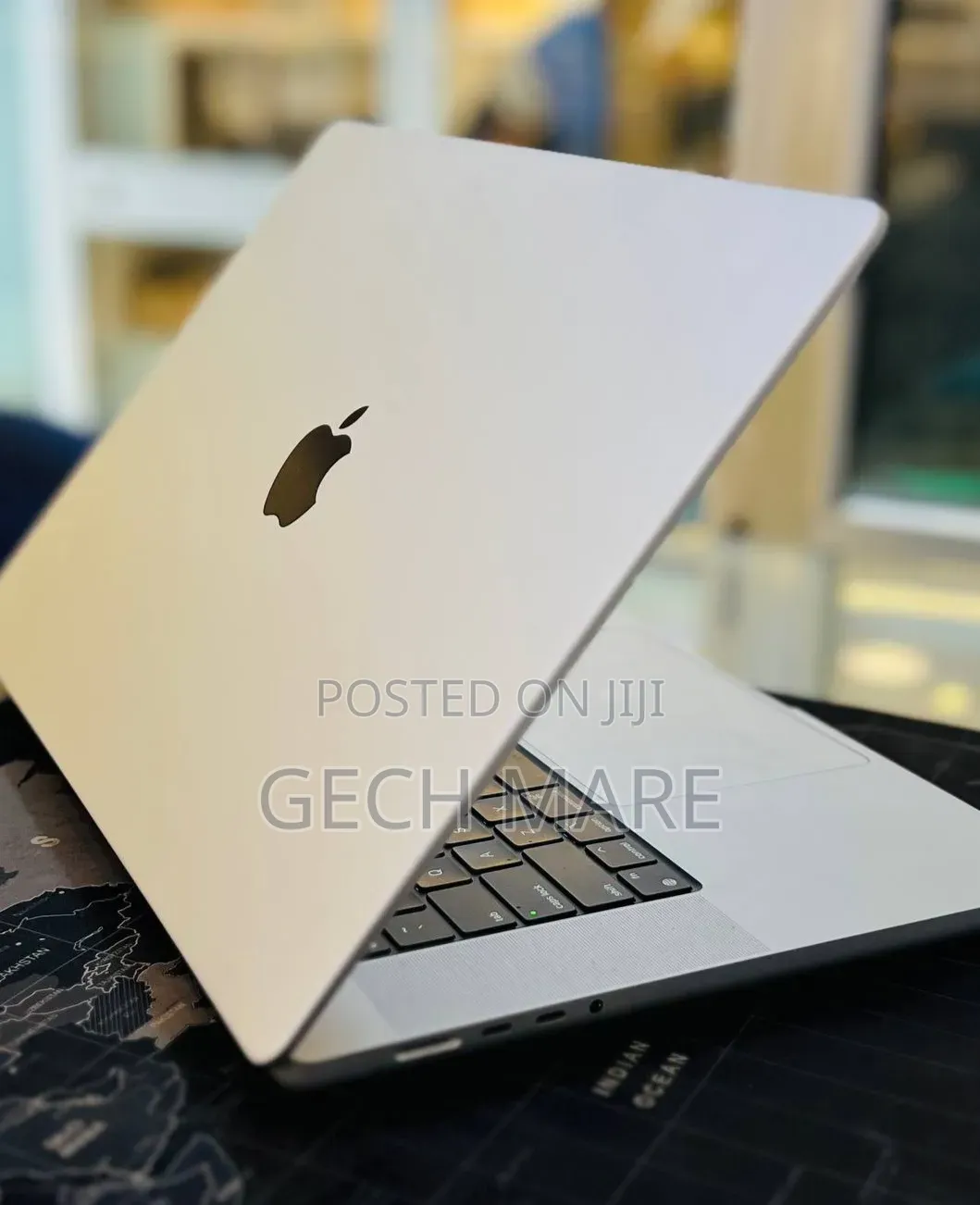 New Laptop Apple MacBook Pro 2021 M1 32GB Apple M1 Pro SSD 1T