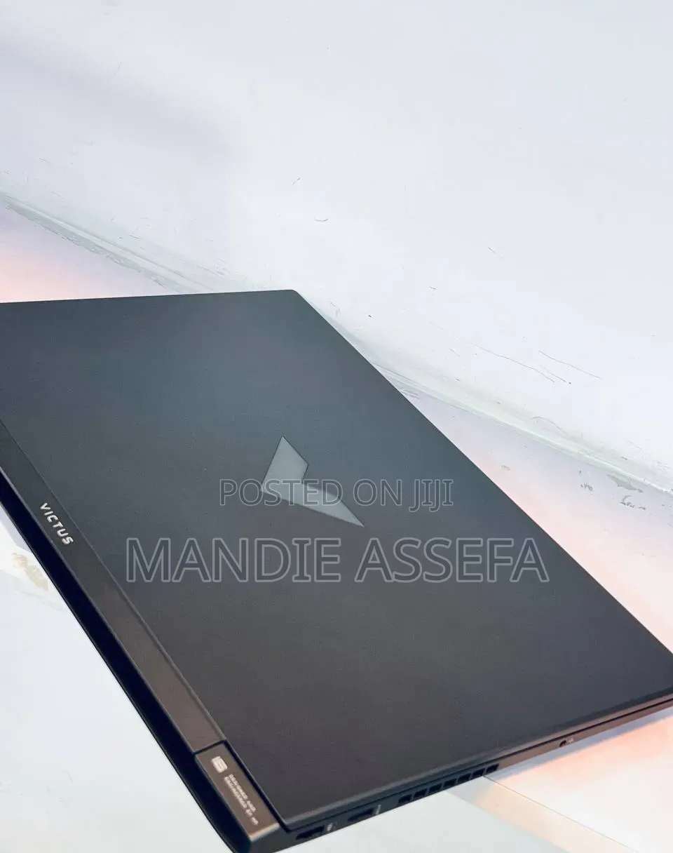 New Laptop HP Victus 15 16GB Intel Core i7 SSD 1T