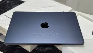 New Laptop Apple MacBook Air 2022 M2 8GB Apple M2 SSD 256GB