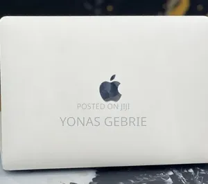 New Laptop Apple MacBook 8GB Apple M2 SSD 512GB