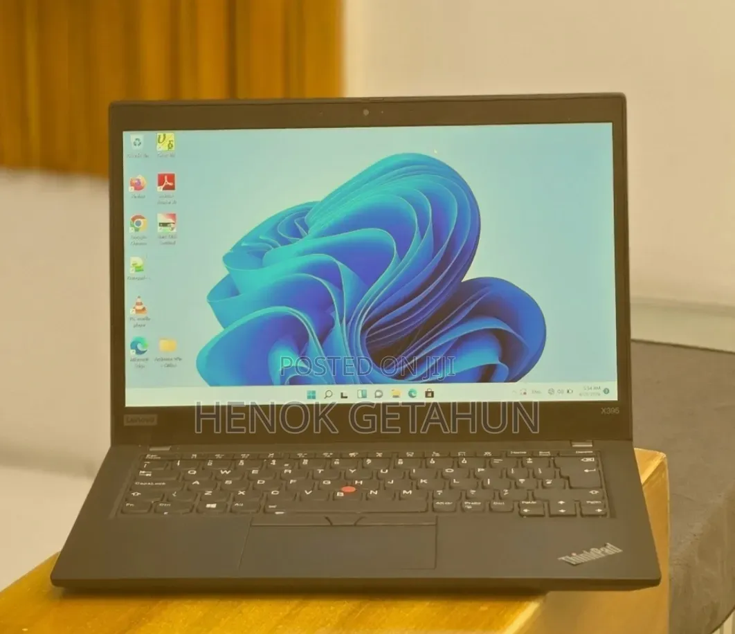 New Laptop Lenovo ThinkPad t495s 16GB AMD Ryzen 7 SSD 512GB
