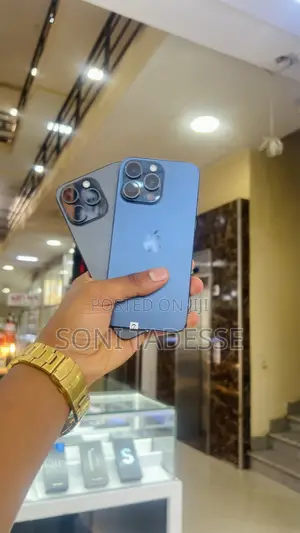 New Apple iPhone 15 Pro Max 256 GB Black