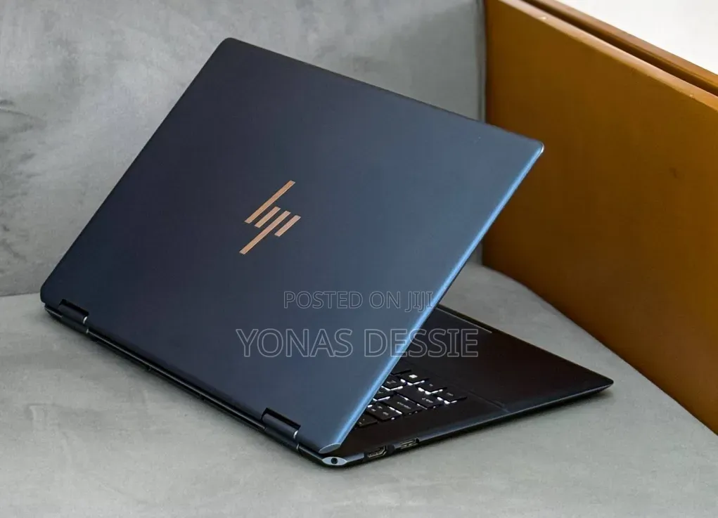New Laptop HP Spectre 16GB Intel Core i7 SSD 512GB
