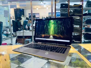 Laptop Toshiba Satellite C55 4GB Intel Core i5 HDD 500GB