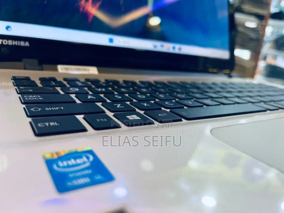 Laptop Toshiba Satellite C55 4GB Intel Core i5 HDD 500GB