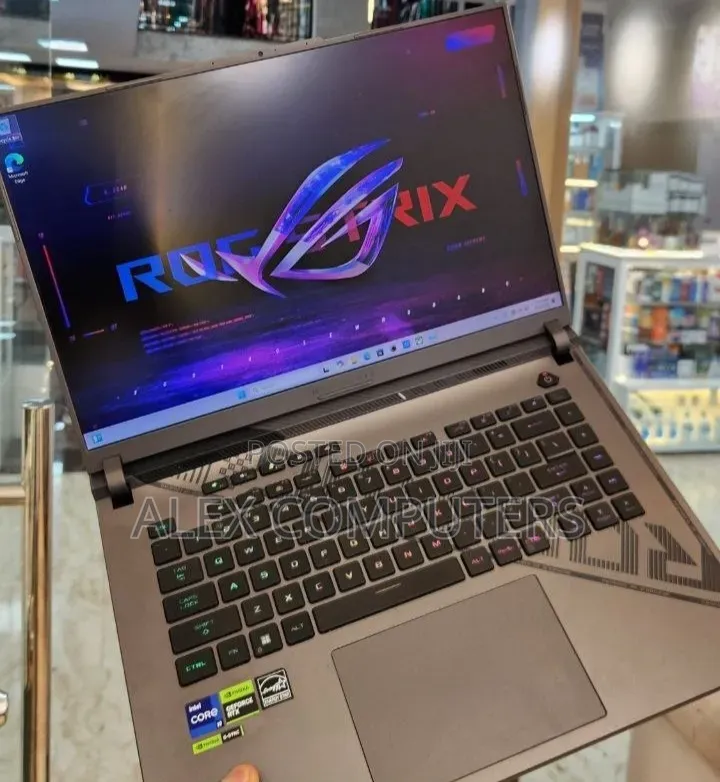 New Laptop Asus ROG Strix G16 G614 16GB Intel Core i9 SSD 1T