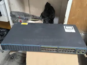 Cisco Catalyst 2960-Plus Series SI 24-Port Switch