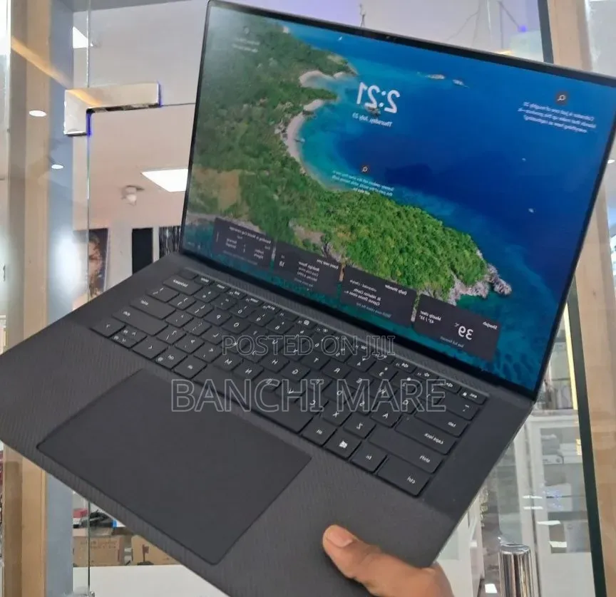 New Laptop Dell Precision 5560 16GB Intel Core i7 SSD 512GB