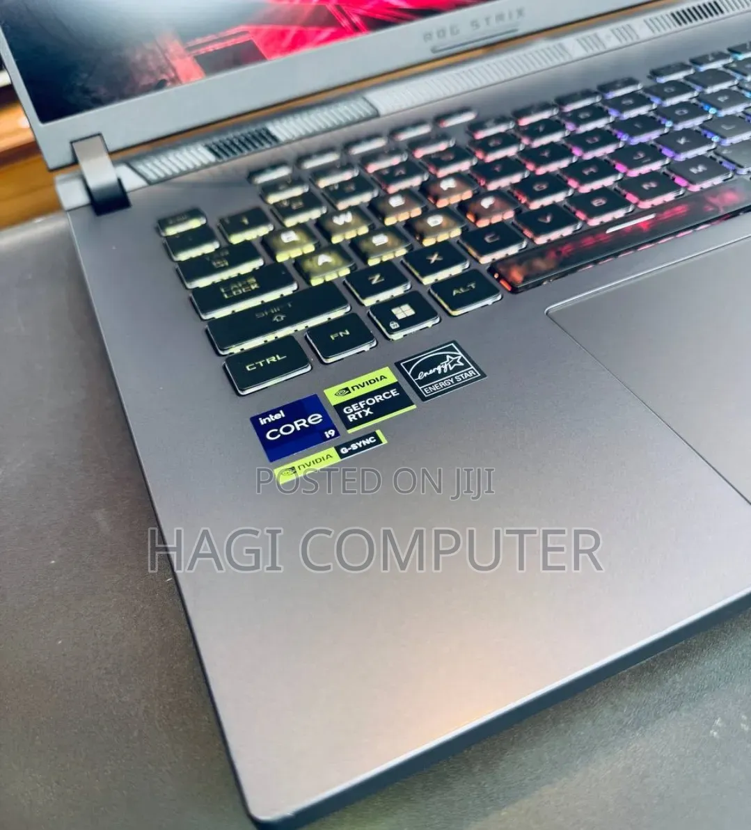 New Laptop Asus ROG Strix G16 16GB Intel Core i9 SSD 1T