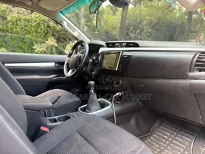 Toyota Hilux 2017 Black