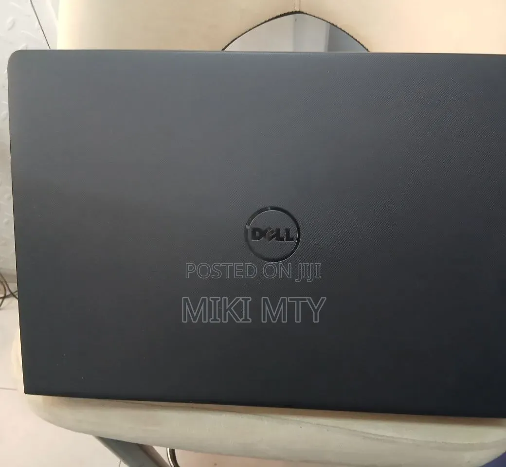 New Laptop Dell Inspiron 15 8GB Intel Core i5 HDD 500GB