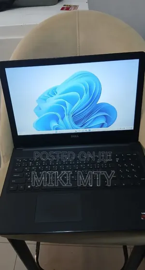 New Laptop Dell Inspiron 15 8GB Intel Core i5 HDD 500GB