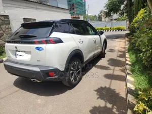 Peugeot 2008 2022 Ivory