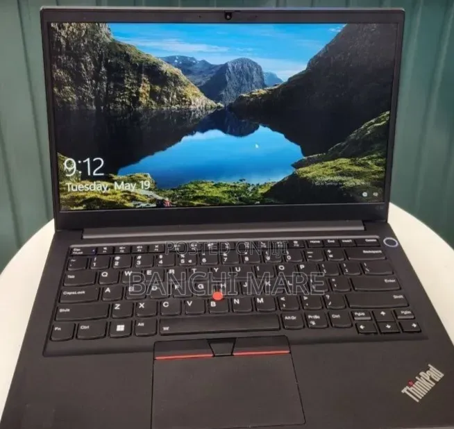 New Laptop Lenovo ThinkPad E14 Gen 4 16GB Intel Core i7 SSD 512GB