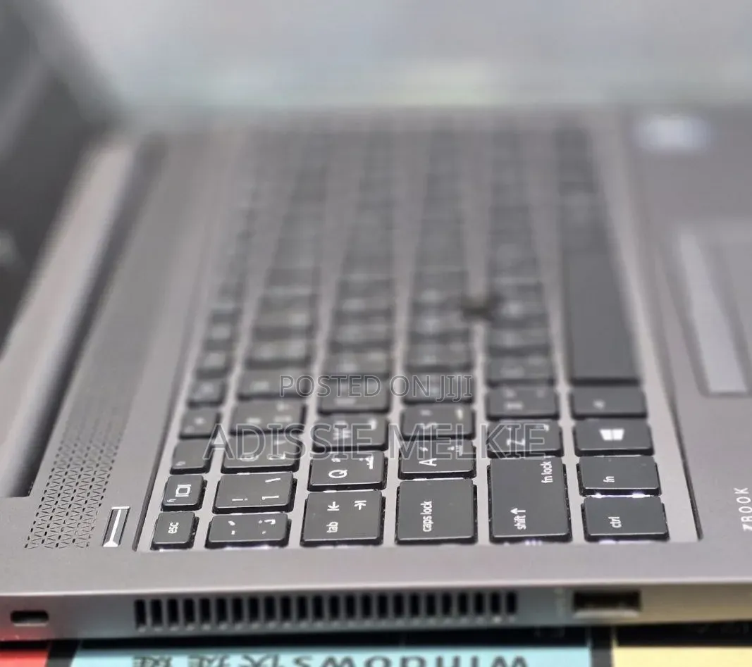 New Laptop HP ZBook Studio 16GB Intel Core i7 SSD 512GB