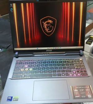 New Laptop MSI Vector 16 HX AI A2XWIG 16GB Intel Core Ultra 7 SSD 1T