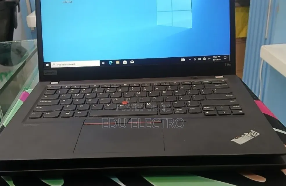 New Laptop Lenovo ThinkPad T14s G4 16GB Intel Core i7 SSD 512GB