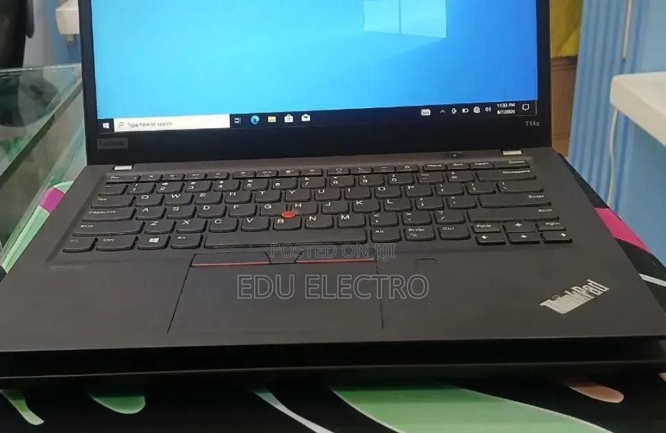 New Laptop Lenovo ThinkPad T14s G4 16GB Intel Core i7 SSD 512GB