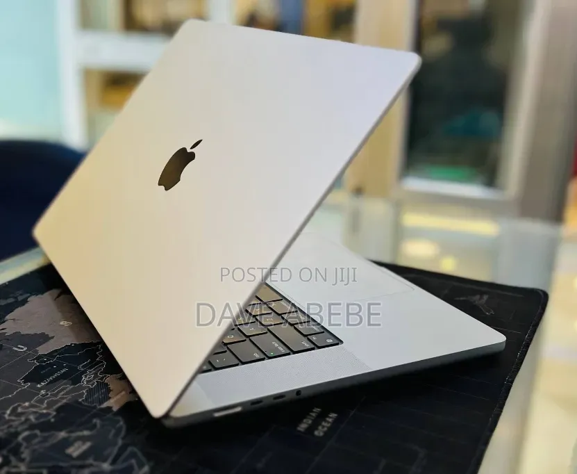 New Laptop Apple MacBook Pro 2021 M1 32GB Apple M1 SSD 1T