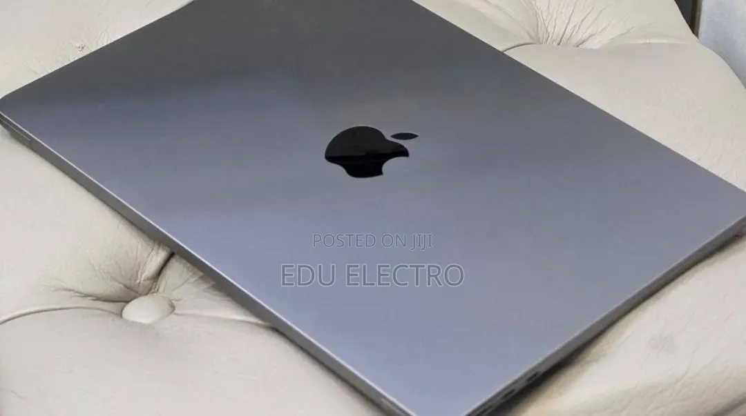 New Laptop Apple MacBook Air 2022 M2 8GB Apple M2 SSD 256GB
