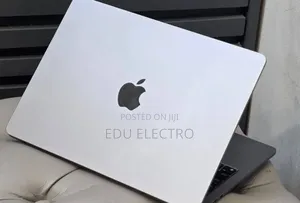New Laptop Apple MacBook Air 2022 M2 8GB Apple M2 SSD 256GB