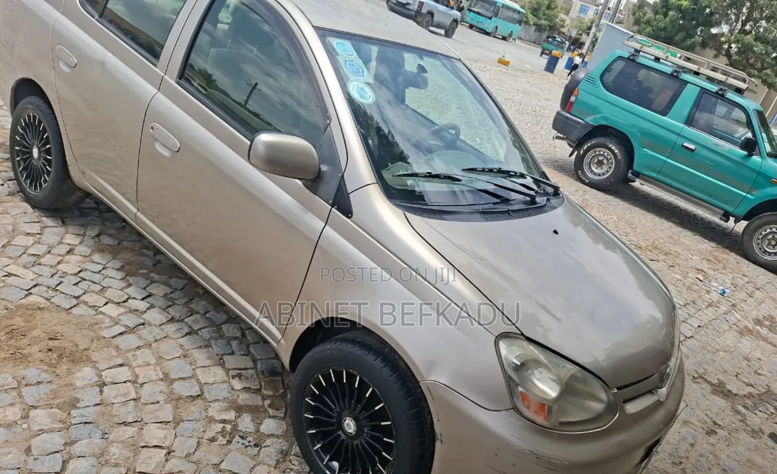Toyota Platz 2005 Gold