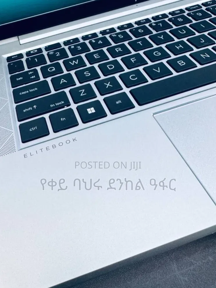 New Laptop HP EliteBook 830 G8 16GB Intel Core i5 SSD 512GB