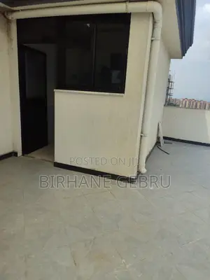 18bdrm House in G+5 House, Bole for rent