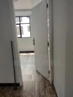 18bdrm House in G+5 House, Bole for rent
