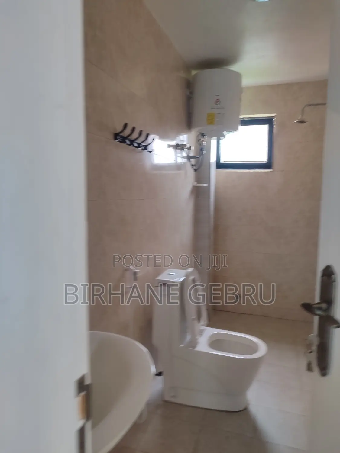 18bdrm House in G+5 House, Bole for rent