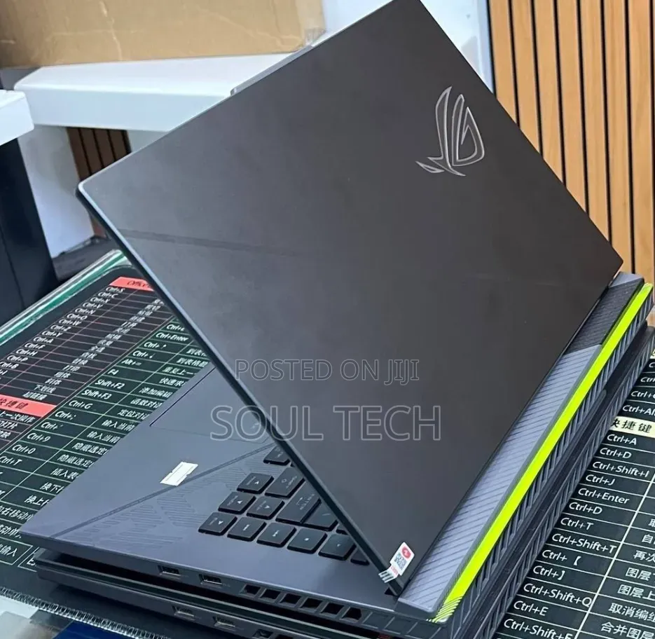 New Laptop Asus ROG Strix G15 16GB Intel Core i9 SSD 1T