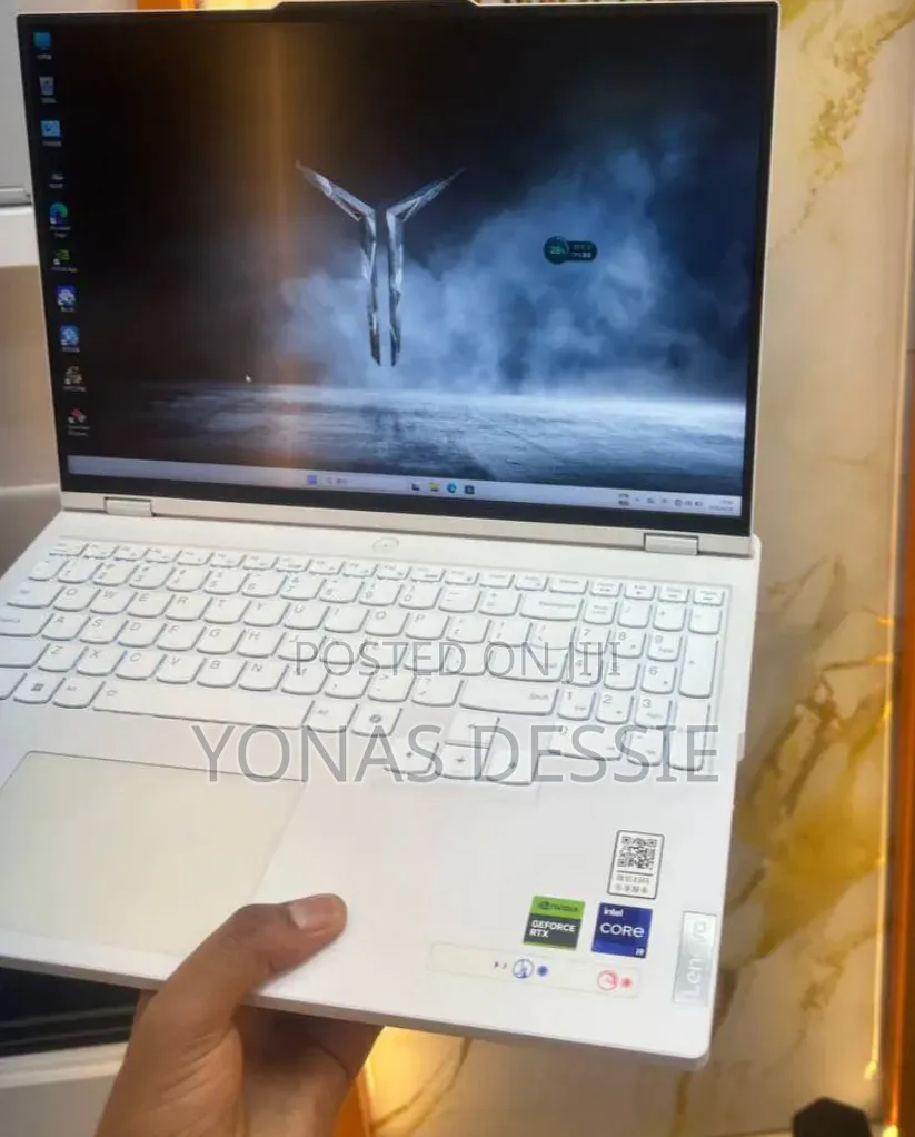 New Lenovo Legion Y7000P IRX9 Gaming Laptop 16GB Intel Core i9 SSD 1T