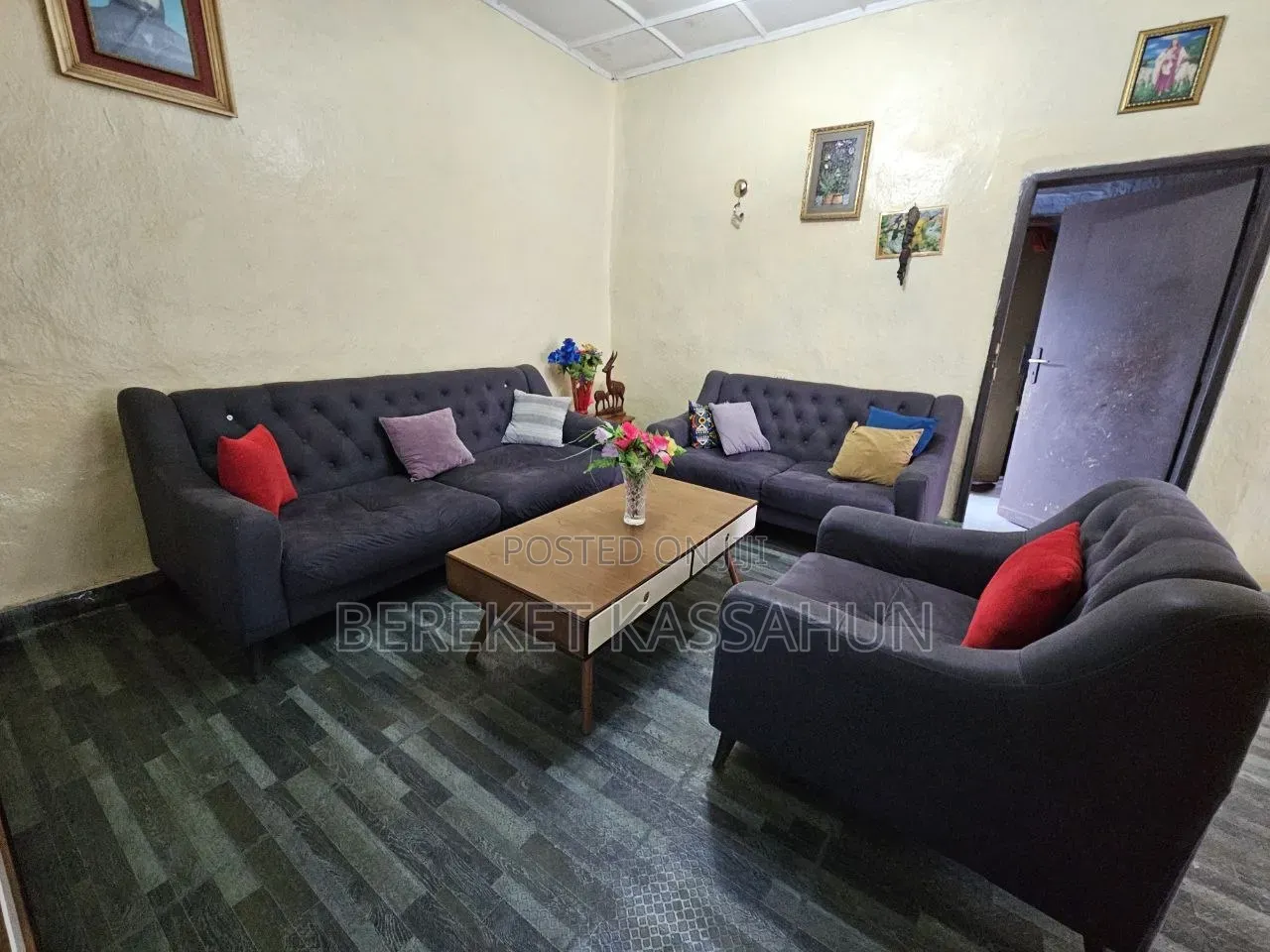 Salon Sofa