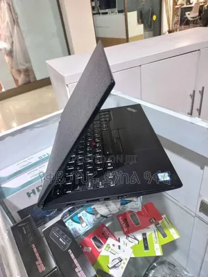 New Laptop Lenovo Yoga 260 8GB Intel Core i7 SSD 512GB
