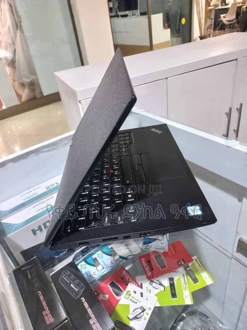 New Laptop Lenovo Yoga 260 8GB Intel Core i7 SSD 512GB