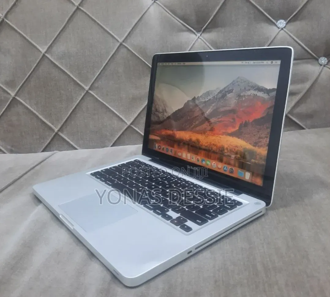 Laptop Apple MacBook Pro 2012 4GB Intel Core i5 HDD 500GB