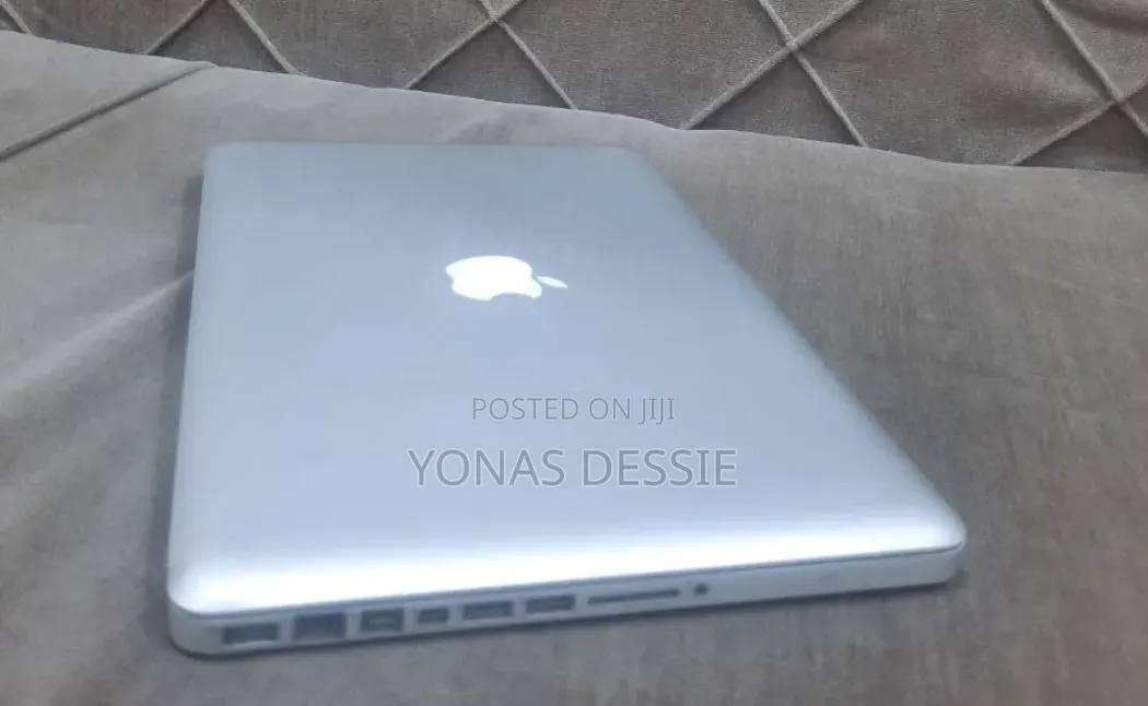Laptop Apple MacBook Pro 2012 4GB Intel Core i5 HDD 500GB