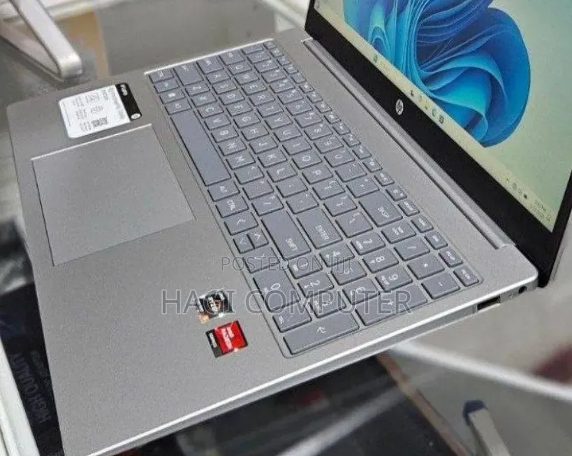 New Laptop HP Stream Notebook 16GB AMD Ryzen 5 SSD 256GB