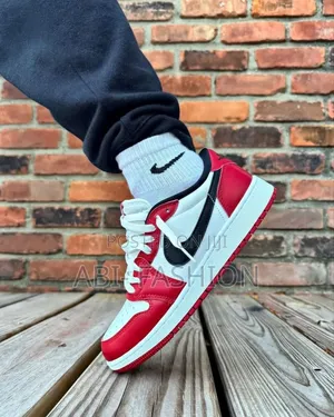 Air Jordan 1 Low OG "Chicago" White/Red