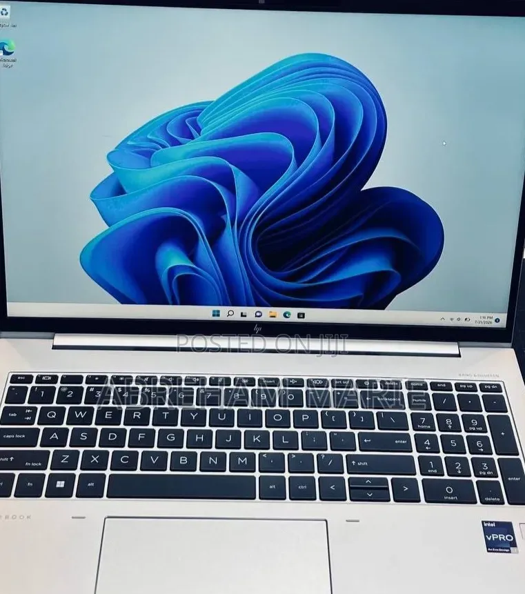 New Laptop HP EliteBook 860 G10 32GB Intel Core i7 SSD 1T