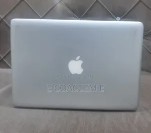 New Laptop Apple MacBook 4GB Intel Core i5 HDD 500GB