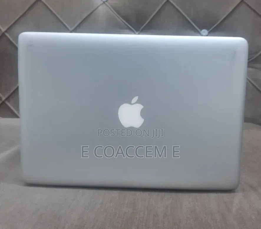 New Laptop Apple MacBook 4GB Intel Core i5 HDD 500GB